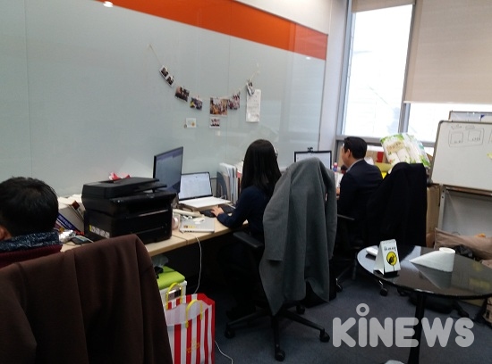 제2의 페이스북 꿈꾸는 '라이비오'... "차세대 영상 SNS에서 보람과 소통 찾았... - 뉴스 썸네일 이미지