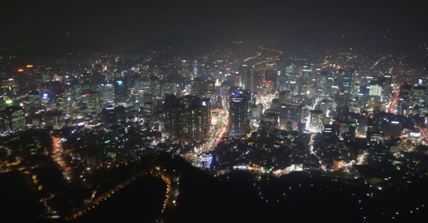 서울 야경의 아름다움은 야근자의 수와 비례한다. (사진=플리커)