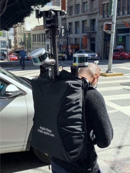 샌프란시스코에서 한 사람이 애플 맵스라는 이름의 특수 장비 백팩을 들고 있는 것이 목격됐다 (사진=폰아레나)