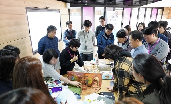 한국후지제록스가 지난 12일부터 13일 양일간 서울 중구 정동에 위치한 본사 커뮤니케이션디자인센터에서 열린  ‘그래픽 커뮤니케이션 & 디자인 산업 워크샵 2019’에 참가 및 후원을 진행했다.(사진=한국후지제록스)