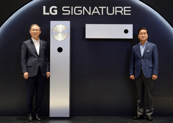 LG전자 H&A사업본부장 송대현 사장(왼쪽)과 한국영업본부장 최상규 사장(오른쪽)
