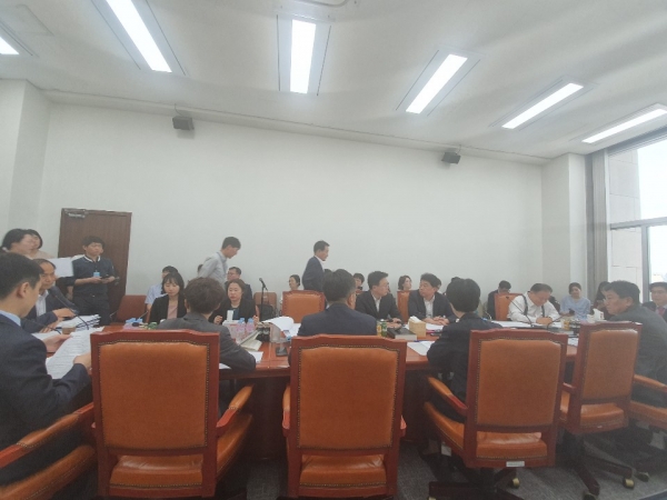 12일 오전 열린 법안2소위 회의 현장 (사진/백연식 기자)