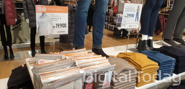 서울 강남 일대 유니클로 매장에서 판매하는 히트텍(사진=고정훈)