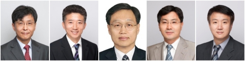 왼쪽부터 김종민·이진석·박상욱·김동회·조영익 부원장보 (금융감독원 제공)