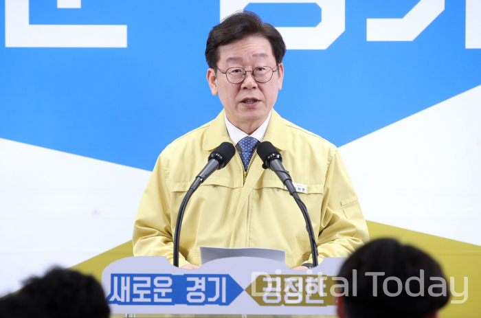 최근 금융 이슈를 제기하고 있는 이재명 경기도지사 모습 [사진: 경기도]