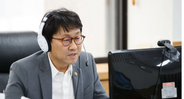 6일 '금융산업의 혁신과 역동성 제고를 위한 간담회'를 주재한 도규상 금융위원회 부위원장. [사진: 금융위원회]