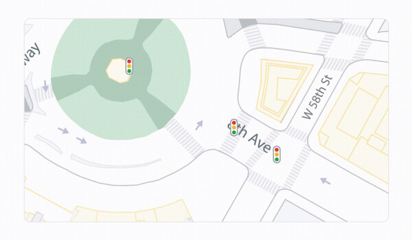 Google Maps registered more detailed information on complex intersections [Photo: Google]