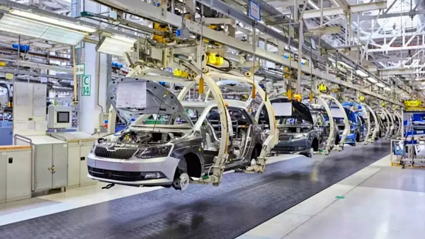 우크라이나 자동차 제조사 유로카(Eurocar) 생산 라인 [사진: 유로카]