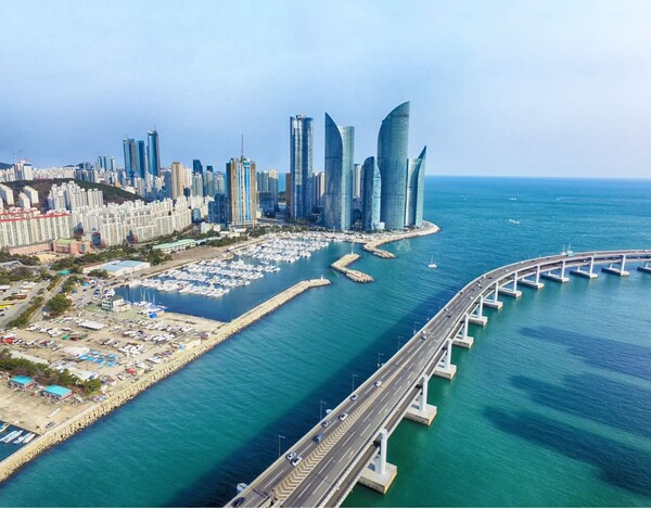 부산시에서 또 디지털 자산 거래소 논의가 시작됐다. [사진: 셔터스톡]