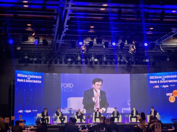 '한국의 블록체인 및 디지털 자산의 미래' 컨퍼런스 패널 토론에 복수의 금융당국 관계자들이 참석했다. [사진: 문정은 기자]