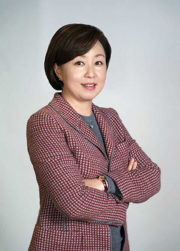 월트디즈니컴퍼니(TWDC) 아시아태평양 지역(APAC)은 김소연 전 DTC(소비자 직접판매) 사업부 전무를 월트디즈니컴퍼니코리아(디즈니코리아) 대표로 임명했다고 6일 밝혔다. [사진: 월트디즈니컴퍼니코리아]