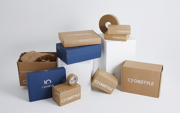 CJ온스타일, 비닐에서 친환경 종이테이프로 전면 교체[사진: CJ온스타일]