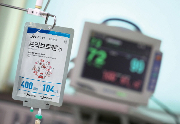 프리브로펜주 104㎖. [사진: JW중외제약]