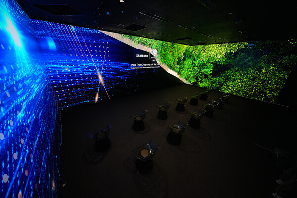 더 포레스티아스 홍보관에 설치된 마이크로 LED 디스플레이 더 월 [사진: 삼성전자]