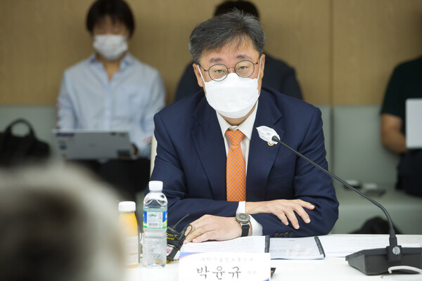 박윤규 과학기술정보통신부 제2차관이 26일 오전 서울 중구 대한상공회의소에서 열린 '윤석열 대통령 북미순방 성과 공유, 뉴욕구상 간담회' 에 참석해 인사말을 하고 있다 [사진 : 과기정통부]