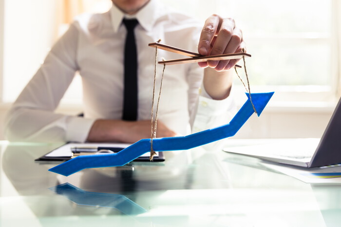 주식, 가상자산 등의 투자정보를 알려준다며 오픈채팅방으로 선전하는 리딩방의 폐해가 심각한 것으로 알려졌다 [사진: 셔터스톡]