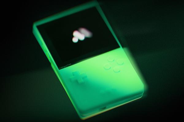 Portable game console Pocket Glow (Photo: analogue)