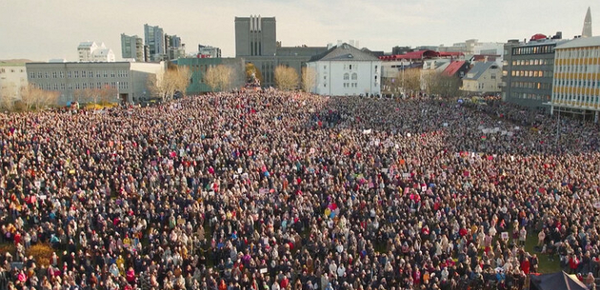 아이슬란드 여성이 성 차별 해소를 위한 총파업에 돌입했다 [사진: 로이터 연합뉴스]