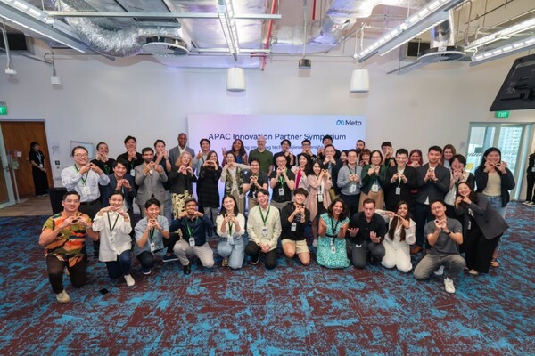 지난 6일 개최된 ‘아시아태평양 혁신 심포지엄’에서 참가자들이 기념사진을 찍는 모습 [사진:메타]