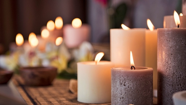 양초가 건강에 부정적인 영향을 미칠 수 있다는 의견이 나왔다 [사진: 셔터스톡]