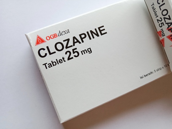 조현병 치료제 클로자핀의 위험성 논란이 계속되고 있다 [사진: 셔터스톡]