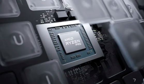 AMD가 중국 시장을 겨냥한 AI 칩 판매에 대해 미국 상무부로부터 승인을 받지 못하고 있다.  [사진: AMD]