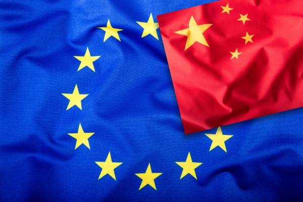 EU가 중국으로부터 수입하는 전기차에 추가 관세를 부과할 조치에 대해 논의중이다. [사진: 셔터스톡]