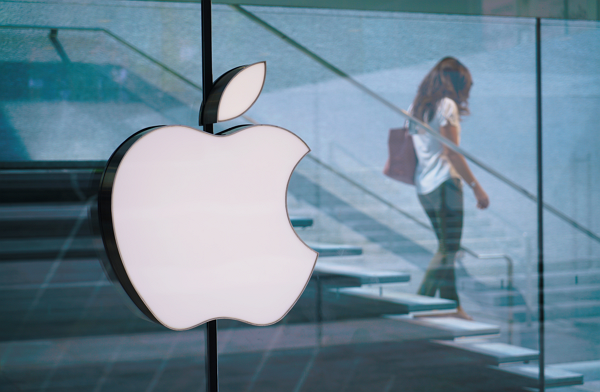 올해 들어서만 애플 주가가 11% 넘게 하락했다. [사진: 셔터스톡]
