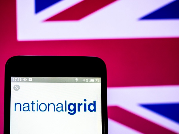 영국 송전회사 내셔널 그리드가 데이터 센터 전력 수요가 급증할 것이라고 경고했다 [사진: 셔터스톡]