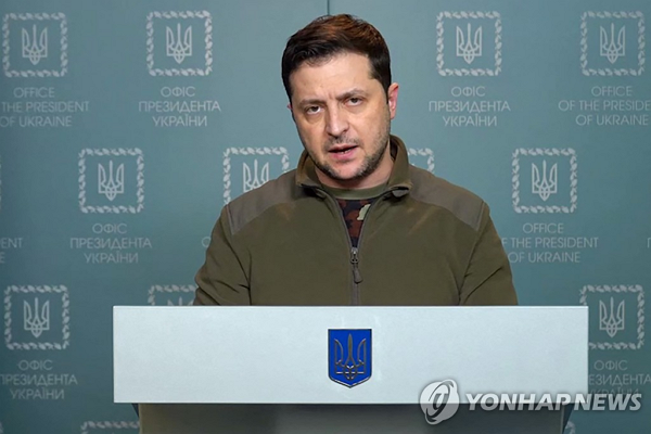 전쟁 피해국인 우크라이나 역시 프랑스의 '올림픽 휴전'에 동의하지 않는 모습이다. [사진: AFP 연합뉴스]