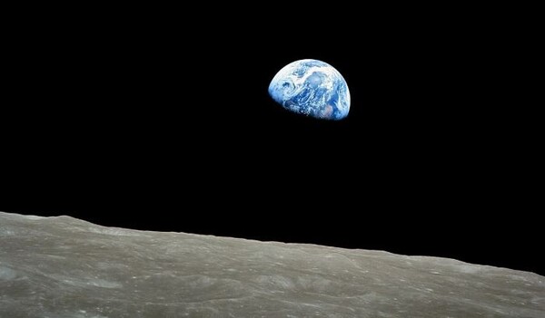 어스라이즈 [사진: 미 우주항공국/윌리엄 앤더스(NASA/William Anders)]