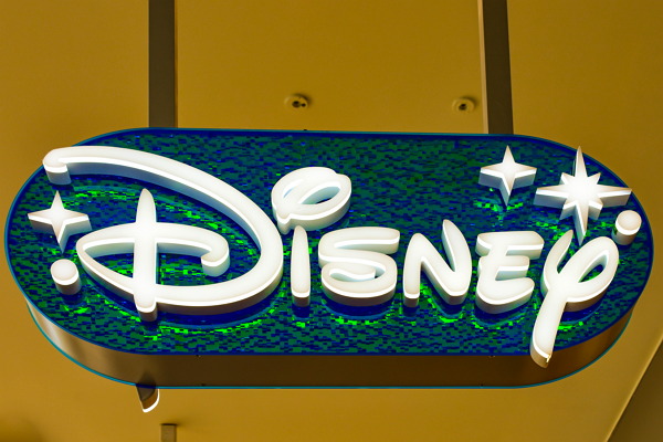 미국 플로리다주 올란도에 위치한 디즈니월드 내 식당에서 음식을 먹던 여성이 사망하는 사고가 발생했다. [사진: 셔터스톡]