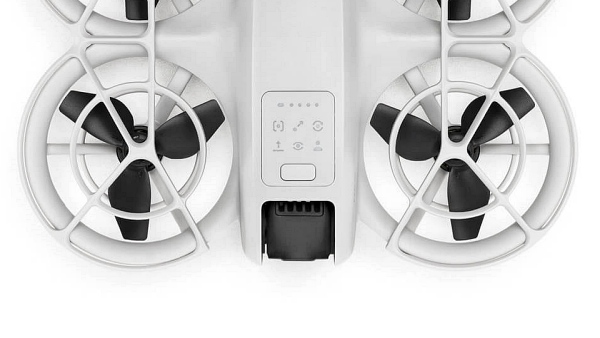 DJI 네오 기체 상단에 마련된 퀵샷 버튼 [사진: DJI]