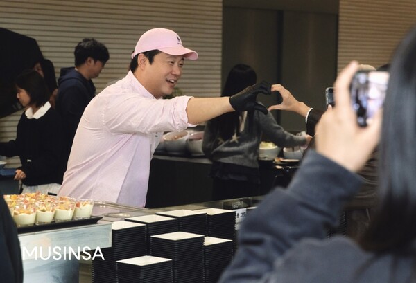 무신사, 임직원에 흑백요리사 셰프 미식 제공