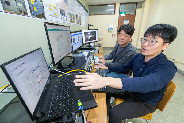 [사진: SK텔레콤]