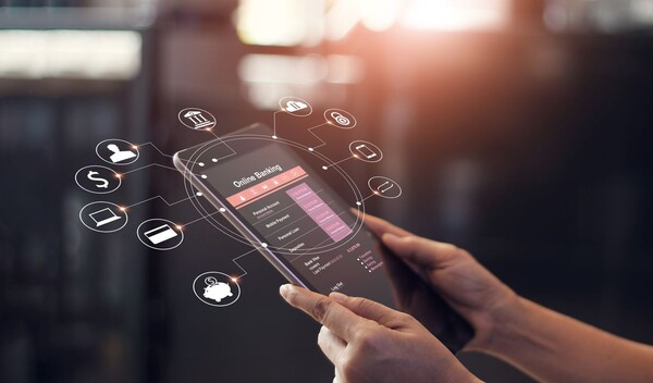 케이뱅크, 카카오뱅크, 토스뱅크에 이은 국내 4번째 인터넷전문은행 선정을 위한 대장정의 막이 올랐다. [사진: 셔터스톡]