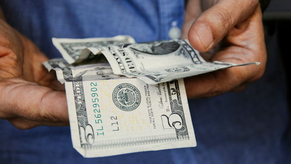 오픈리서치 기본소득 연구총괄이사가 기본소득에 대한 자신의 생각을 밝혔다. [사진 :셔터스톡]