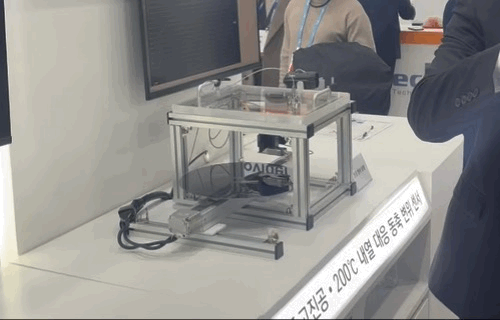 키엔스 센싱 장비 [사진: 석대건 기자]