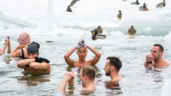 얼음 목욕 [사진: 셔터스톡]