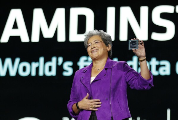 리사 수 AMD CEO 딥시크 혁신 칭찬…