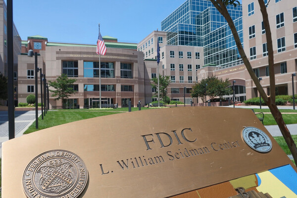 美 FDIC, 은행 감독서 \'평판 리스크\' 항목 제거 추진