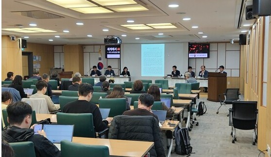  8일 국회의원회관에서 열린 '국가 AI 혁신을 위한 FACE 전략 제안' 포럼 현장. [사진: 이진호 기자]