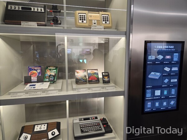 넷마블게임박물관 '보이는 수장고' [사진: 이호정 기자]