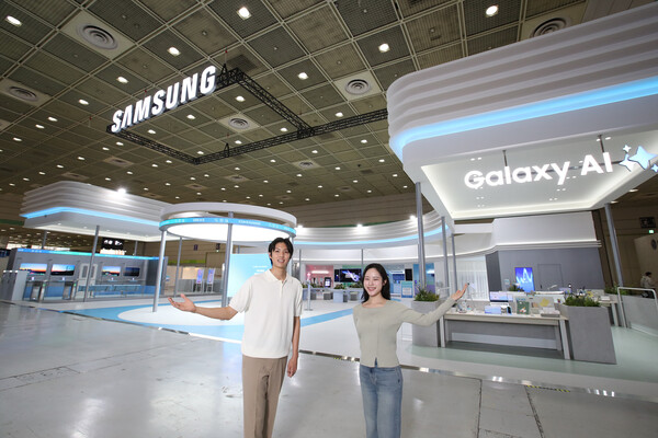 24일 서울 코엑스에서 개막한 '2025 월드IT쇼' 삼성전자관 전경 [사진: 삼성전자]