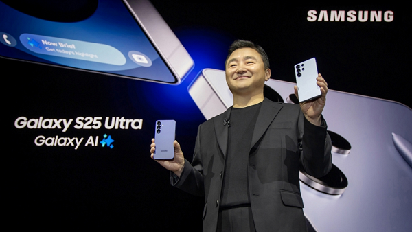 갤럭시S25 시리즈를 발표하는 노태문 삼성전자 디바이스경험(DX)부문장 직무대행  [사진: 삼성전자]