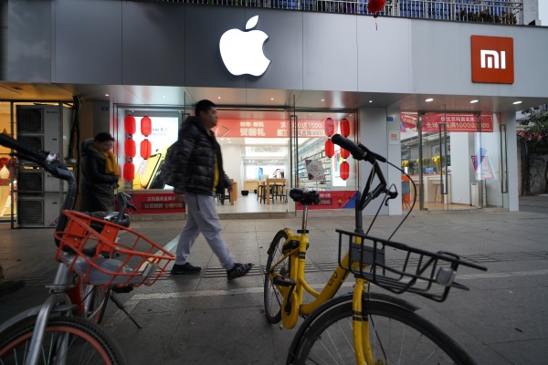 중국 소비자들이 가장 선호하는 브랜드로 애플, 화웨이, 샤오미 등이 상위권을 차지했다. [사진: 셔터스톡]