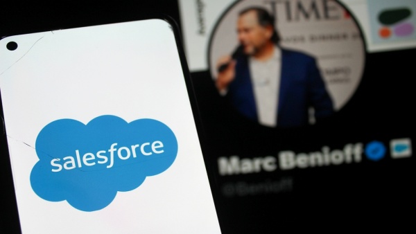 세일즈포스 CEO가 AI로 인한 인력 감축에 대해 부정적인 의견을 내놨다 [사진: 셔터스톡]