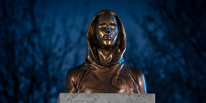 헝가리 부다페스트에 자리한 사토시 나카모토 동상 [사진: 셔터스톡]