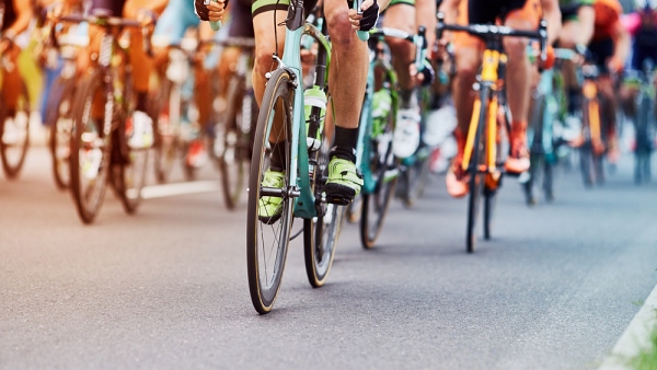 사이클링이 파킨슨병 예방에 도움이 된다는 연구 결과가 나왔다 [사진: 셔터스톡]