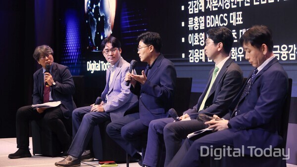 [디지털인사이트25] "원화 스테이블코인, 민간 발행 우려 과도...활용처 확보 집중할 때" 뉴스 이미지